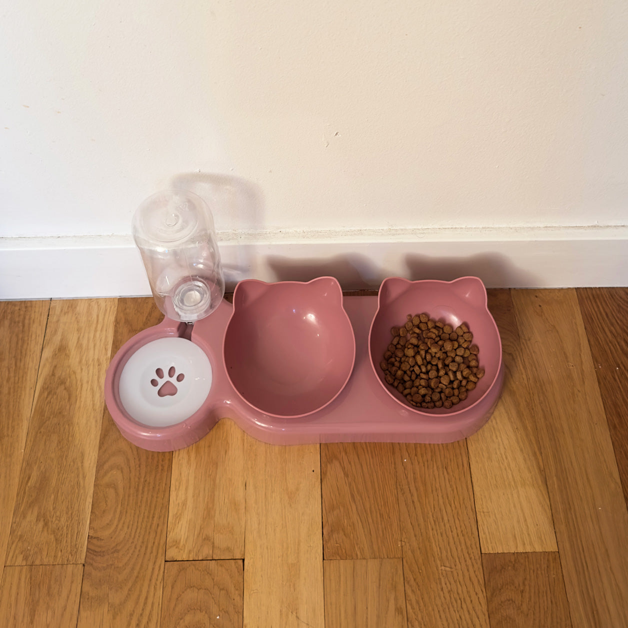 Gamelle double avec distributeur d'eau